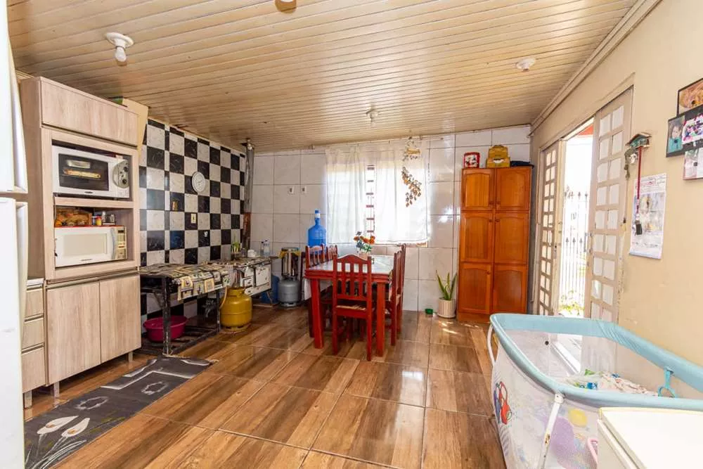 Casa à venda com 4 quartos, 300m² - Foto 4