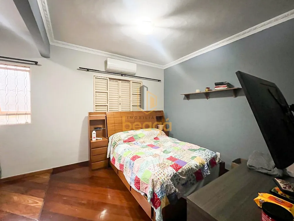 Casa, 4 quartos, 224 m² - Foto 2
