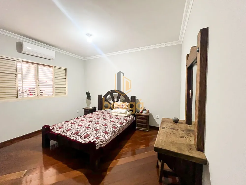 Casa, 4 quartos, 224 m² - Foto 7