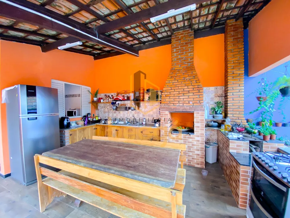 Casa, 4 quartos, 224 m² - Foto 1