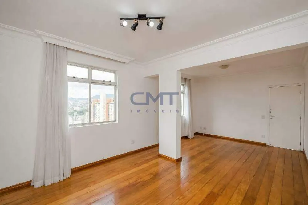 Apartamento, 3 quartos, 140 m² - Foto 1
