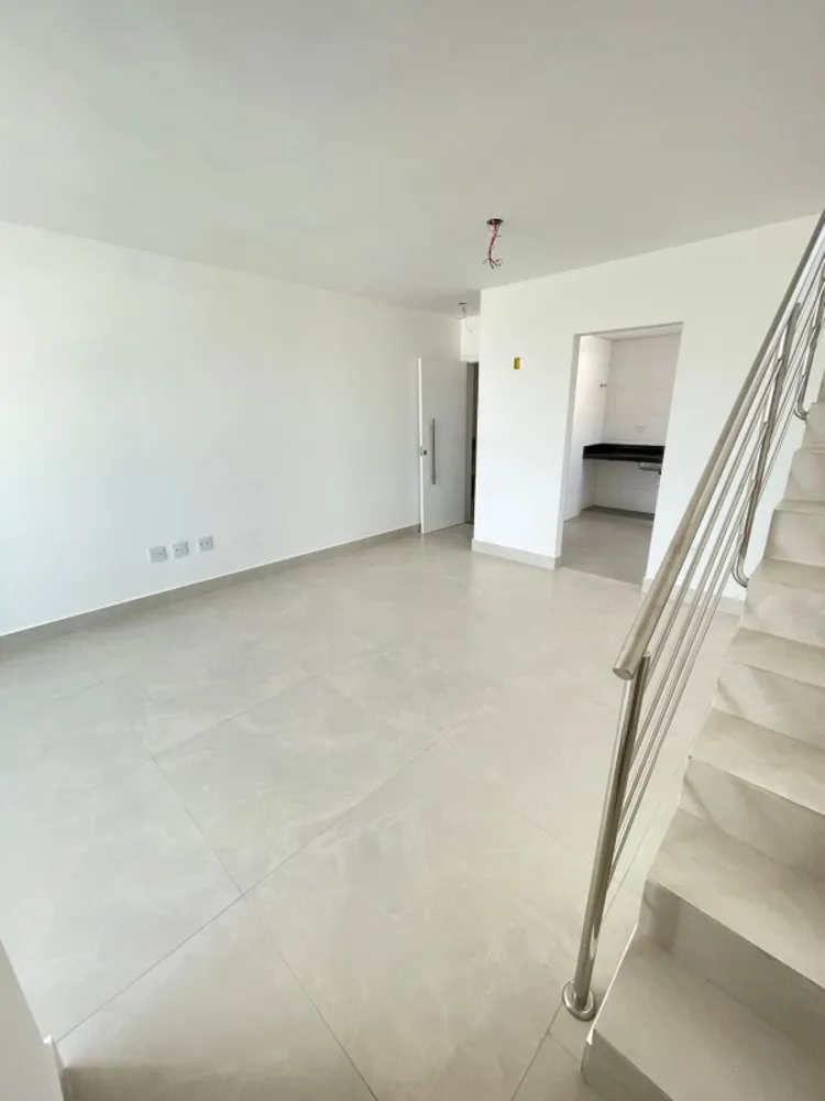 Cobertura, 3 quartos, 173 m² - Foto 2