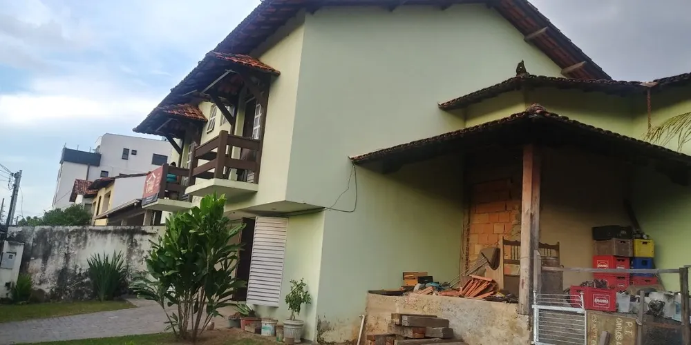 Casa, 5 quartos, 220 m² - Foto 1