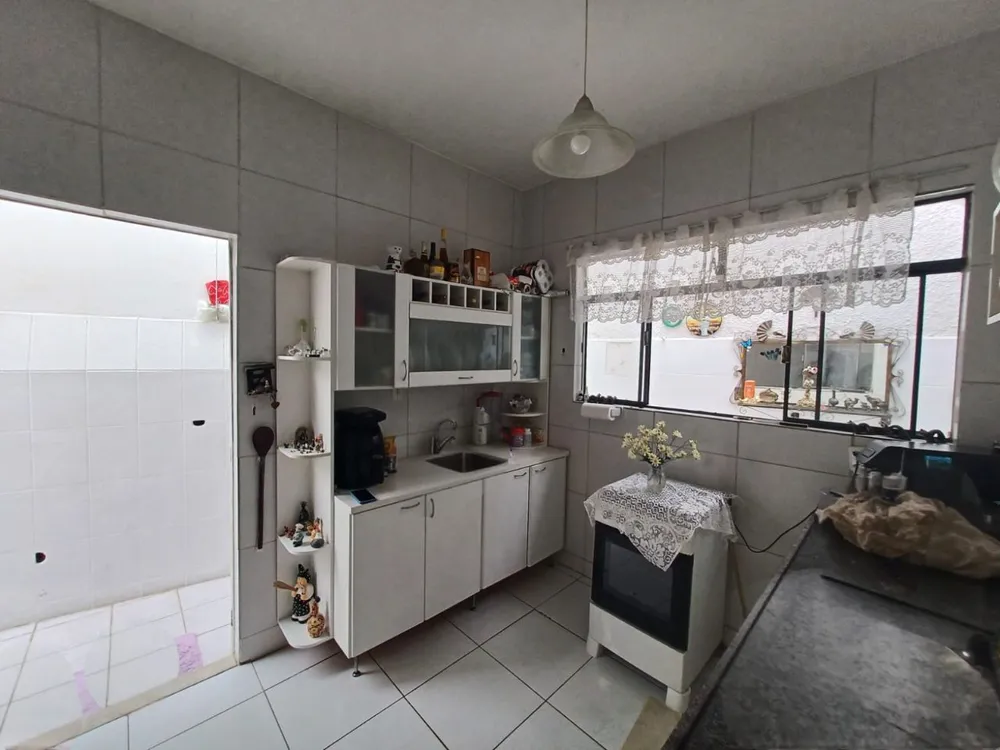Casa, 2 quartos, 224 m² - Foto 4