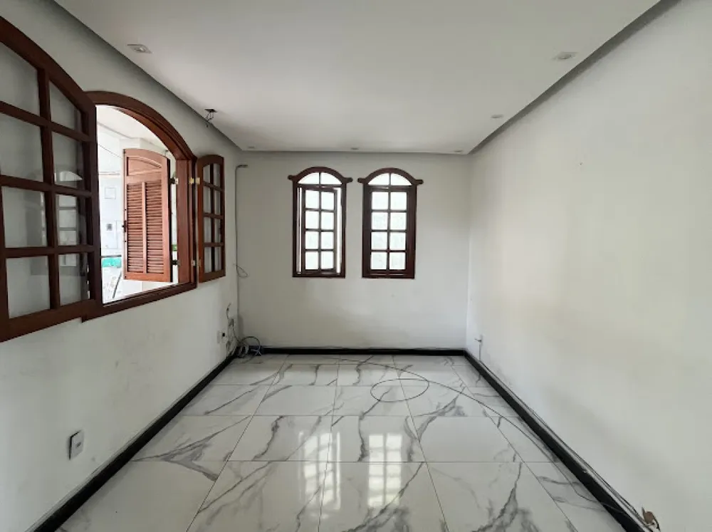 Casa, 4 quartos, 210 m² - Foto 3