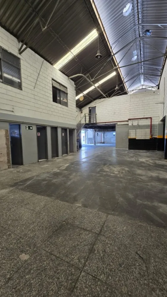 Depósito-Galpão, 1000 m² - Foto 1