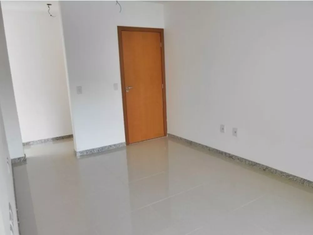 Apartamento à venda com 3 quartos, 87m² - Foto 4