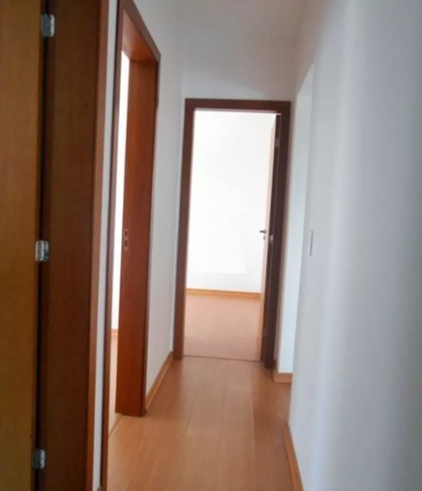 Apartamento à venda com 3 quartos, 87m² - Foto 3