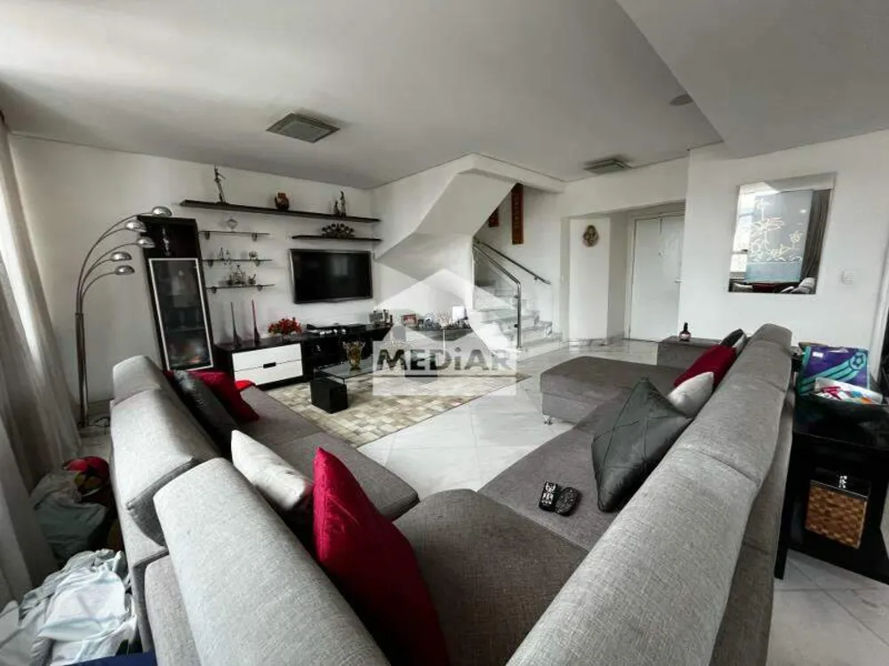 Cobertura, 3 quartos, 204 m² - Foto 1