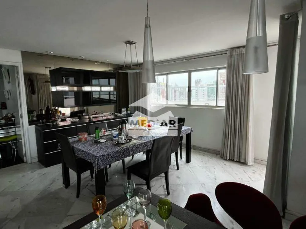 Cobertura, 3 quartos, 204 m² - Foto 2