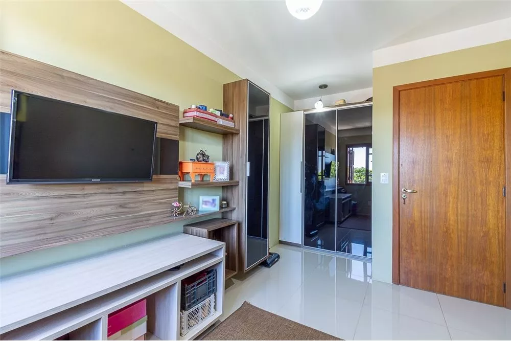 Casa à venda com 3 quartos, 250m² - Foto 11