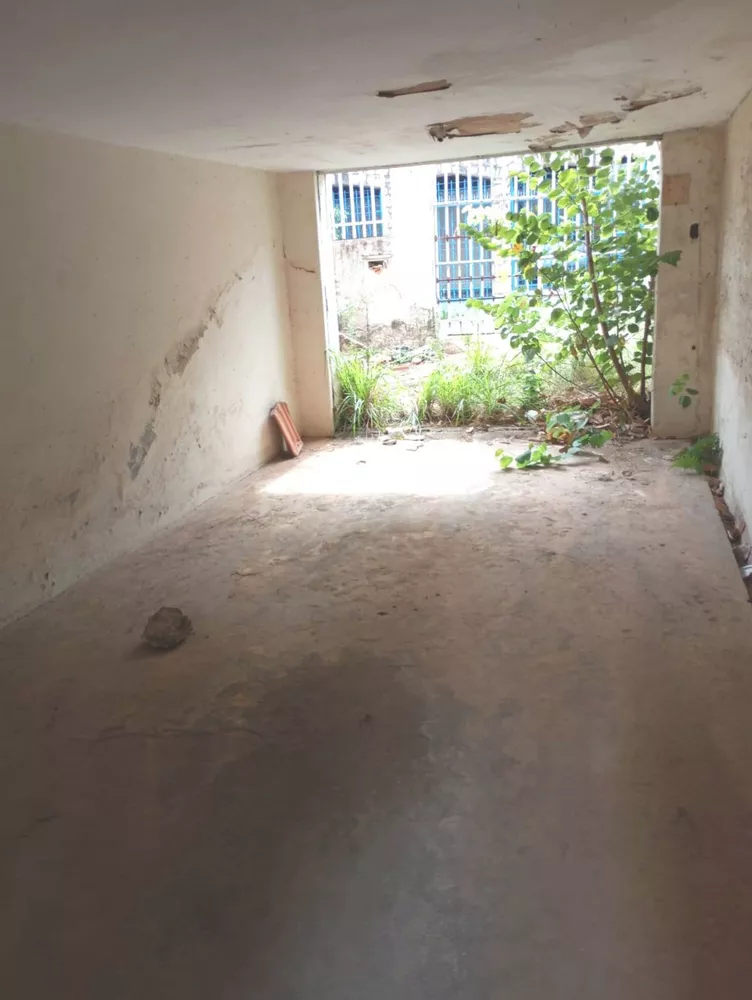 Casa à venda com 4 quartos, 200m² - Foto 15