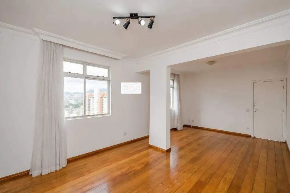 Apartamento, 3 quartos, 140 m² - Foto 1