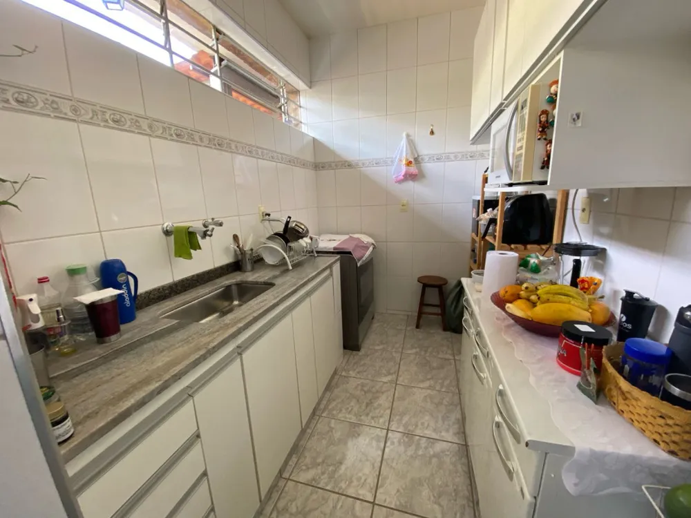 Casa, 3 quartos, 237 m² - Foto 2