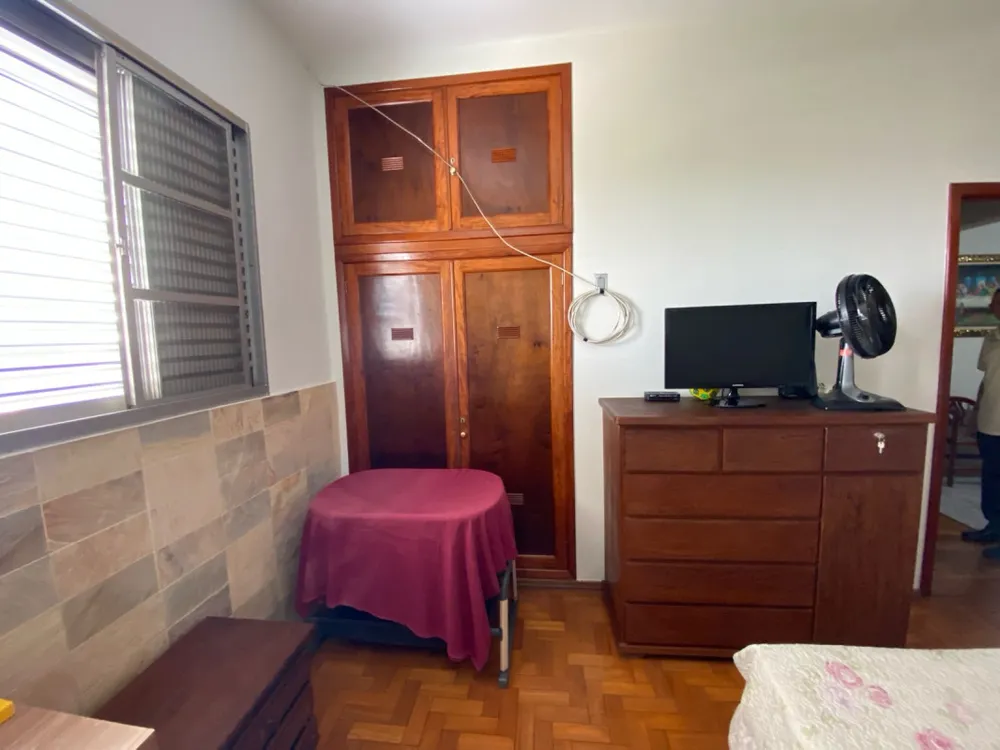 Casa, 3 quartos, 237 m² - Foto 1