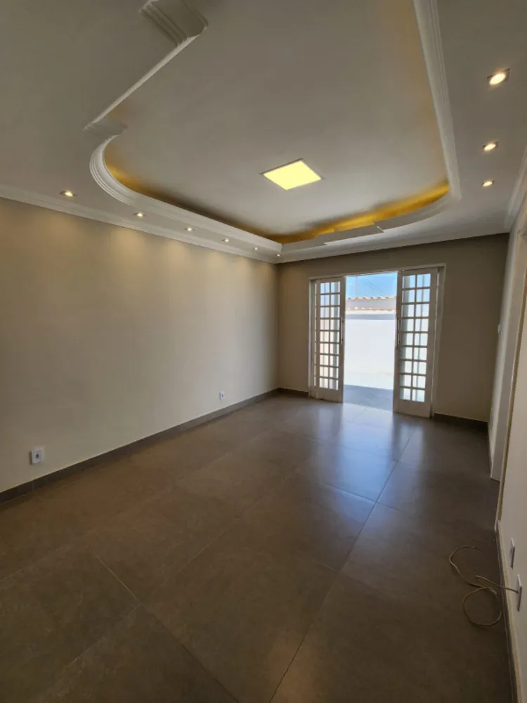 Casa, 3 quartos, 350 m² - Foto 2