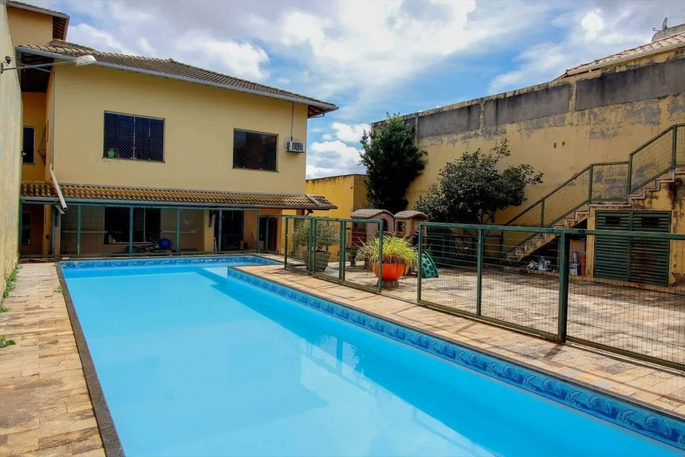 Casa, 5 quartos, 1100 m² - Foto 1