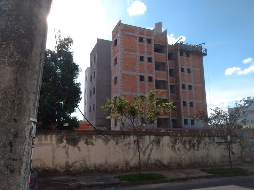 Cobertura à venda com 2 quartos, 69m² - Foto 1