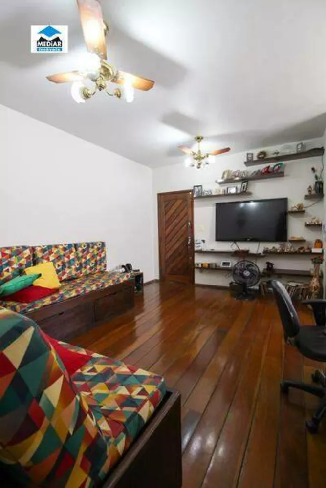 Apartamento à venda com 3 quartos, 129m² - Foto 1