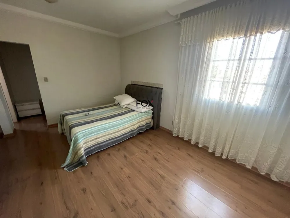 Casa, 4 quartos, 328 m² - Foto 4