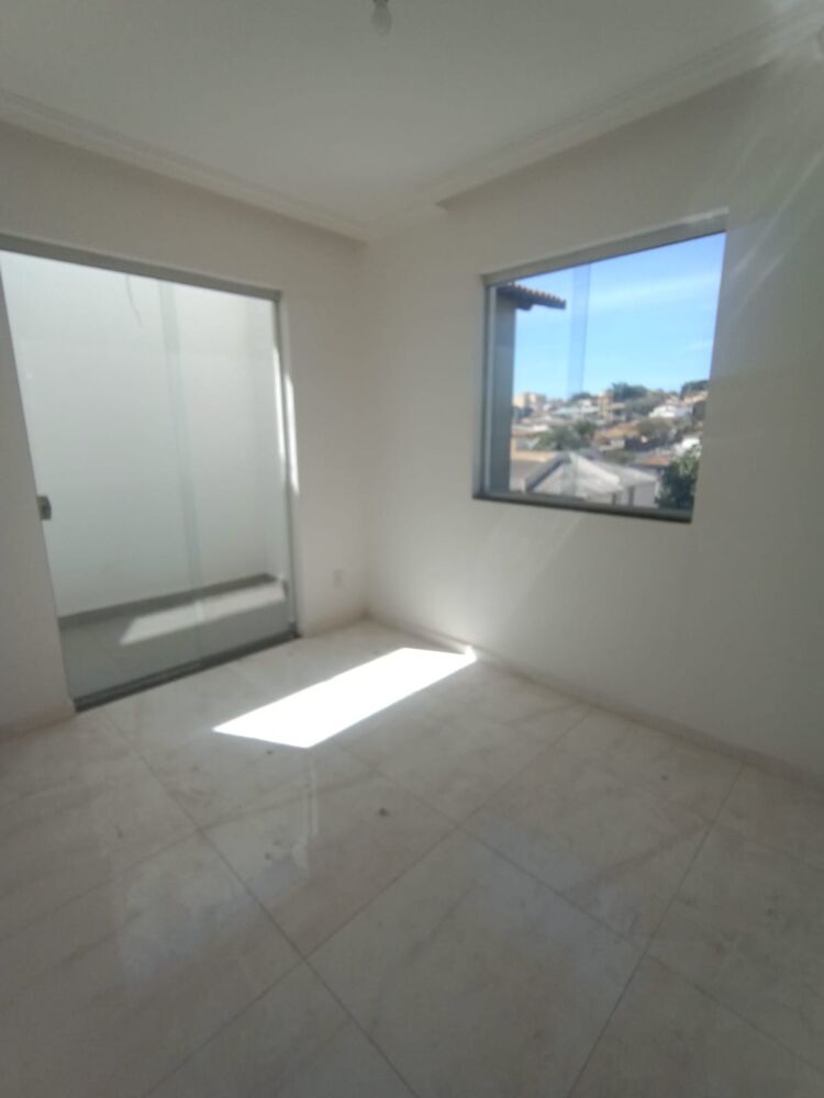 Casa à venda com 3 quartos, 160m² - Foto 6