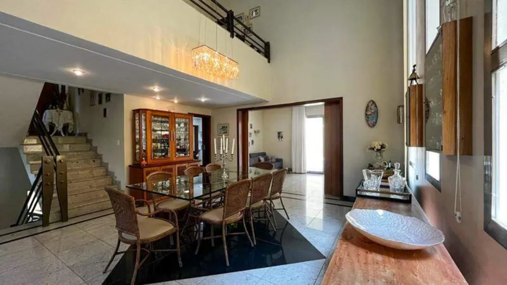 Casa, 4 quartos, 333 m² - Foto 1