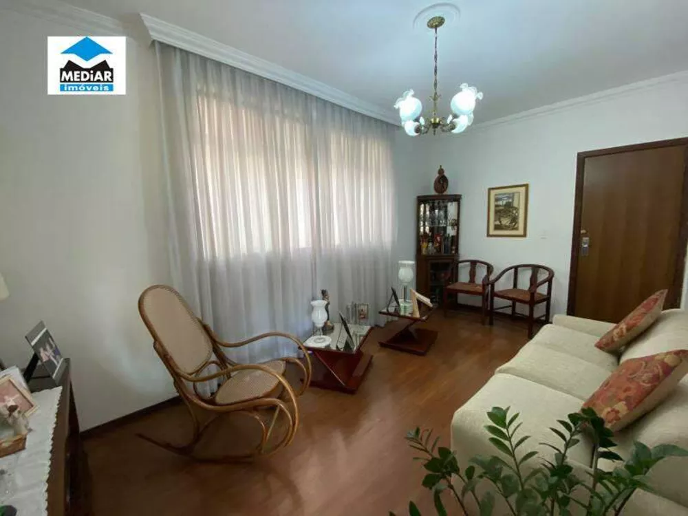 Apartamento à venda com 3 quartos, 105m² - Foto 1