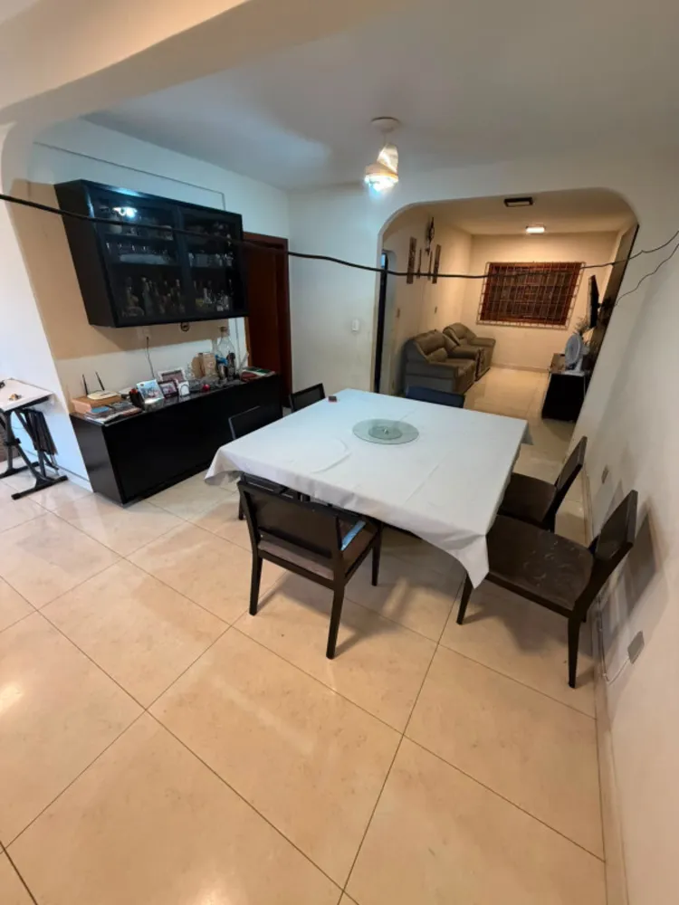 Casa, 3 quartos, 180 m² - Foto 2