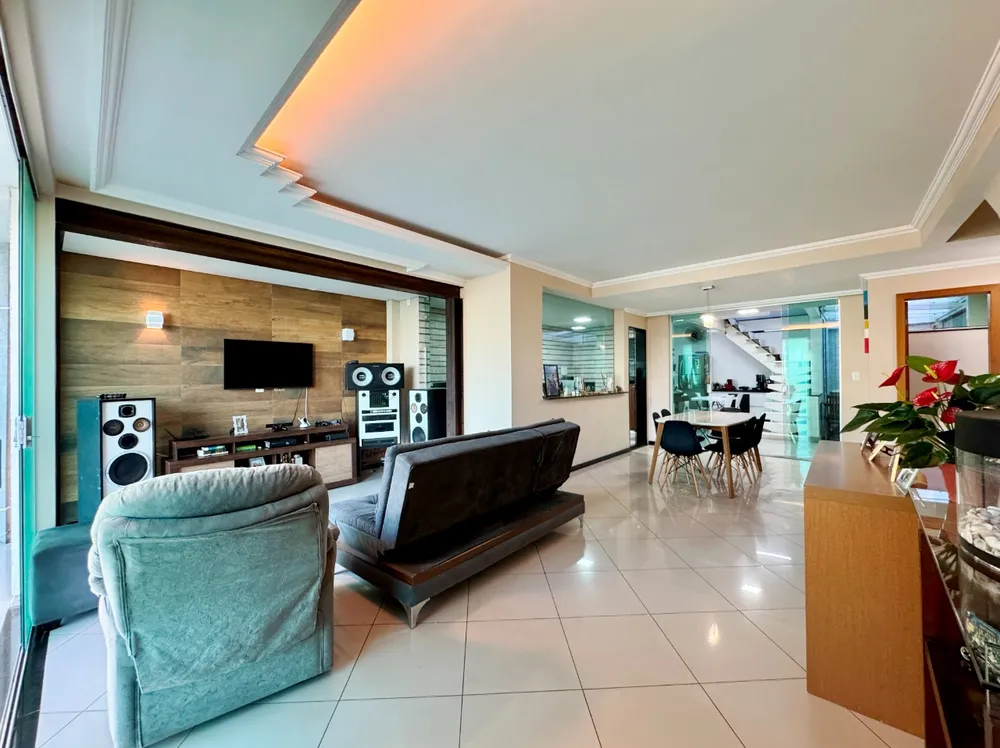 Casa, 3 quartos, 264 m² - Foto 4