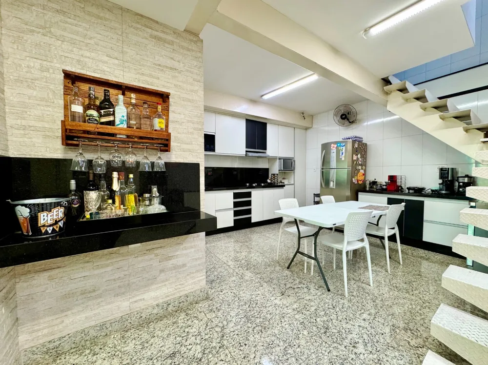 Casa, 3 quartos, 264 m² - Foto 9