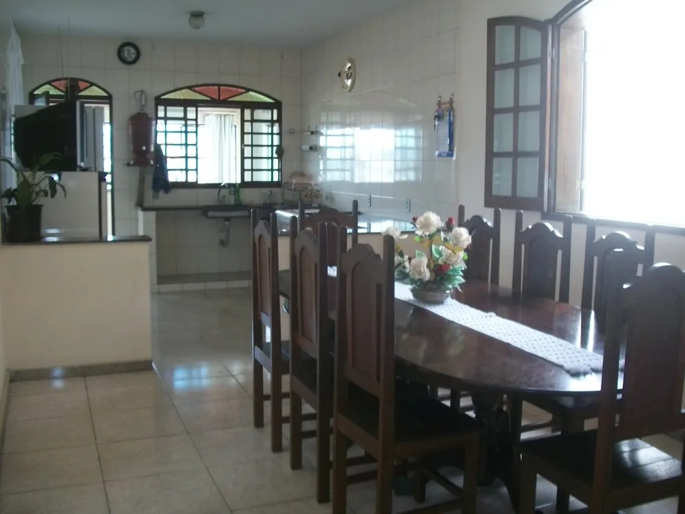 Casa, 6 quartos, 360 m² - Foto 3
