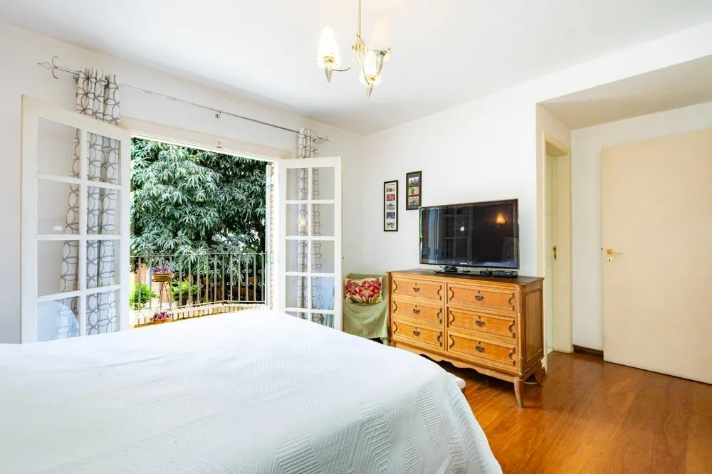 Casa, 3 quartos, 1077 m² - Foto 6