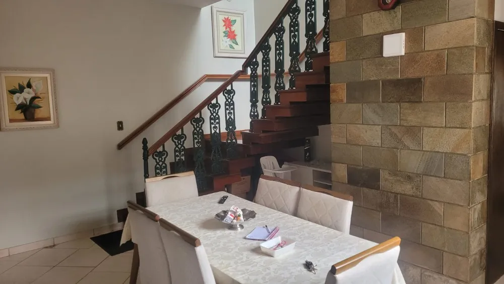 Casa, 3 quartos, 250 m² - Foto 2