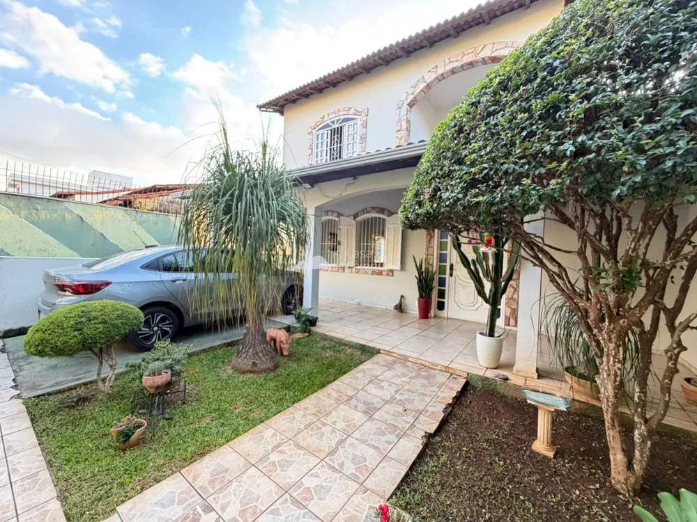 Casa, 5 quartos, 445 m² - Foto 1