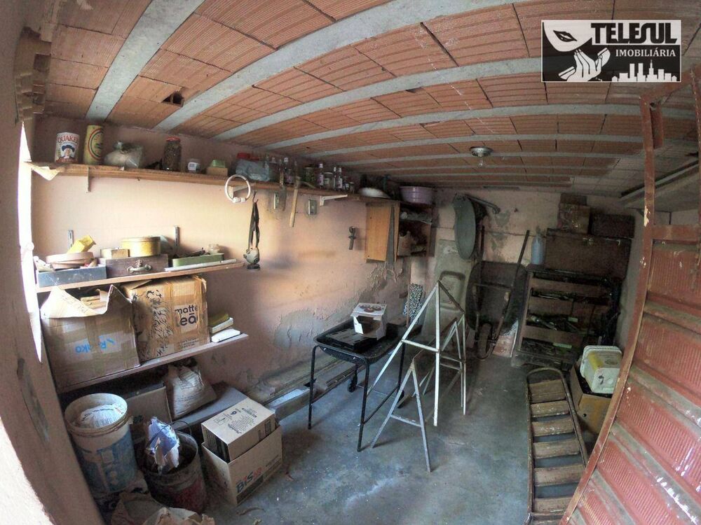 Casa à venda com 2 quartos, 453m² - Foto 1