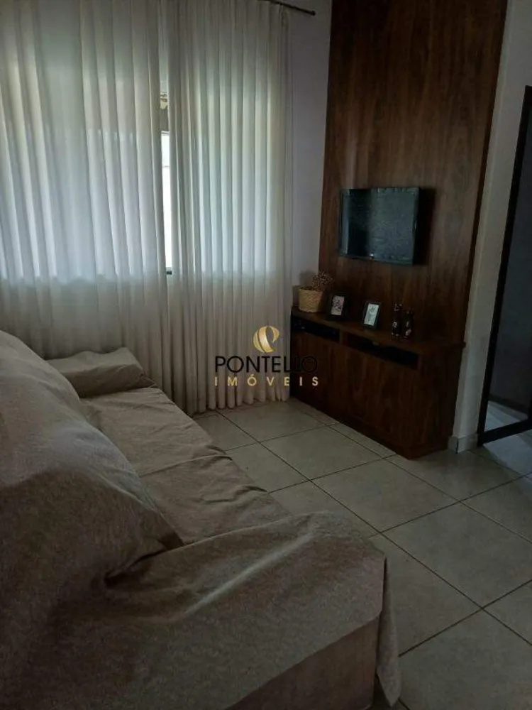 Casa, 3 quartos, 159 m² - Foto 2