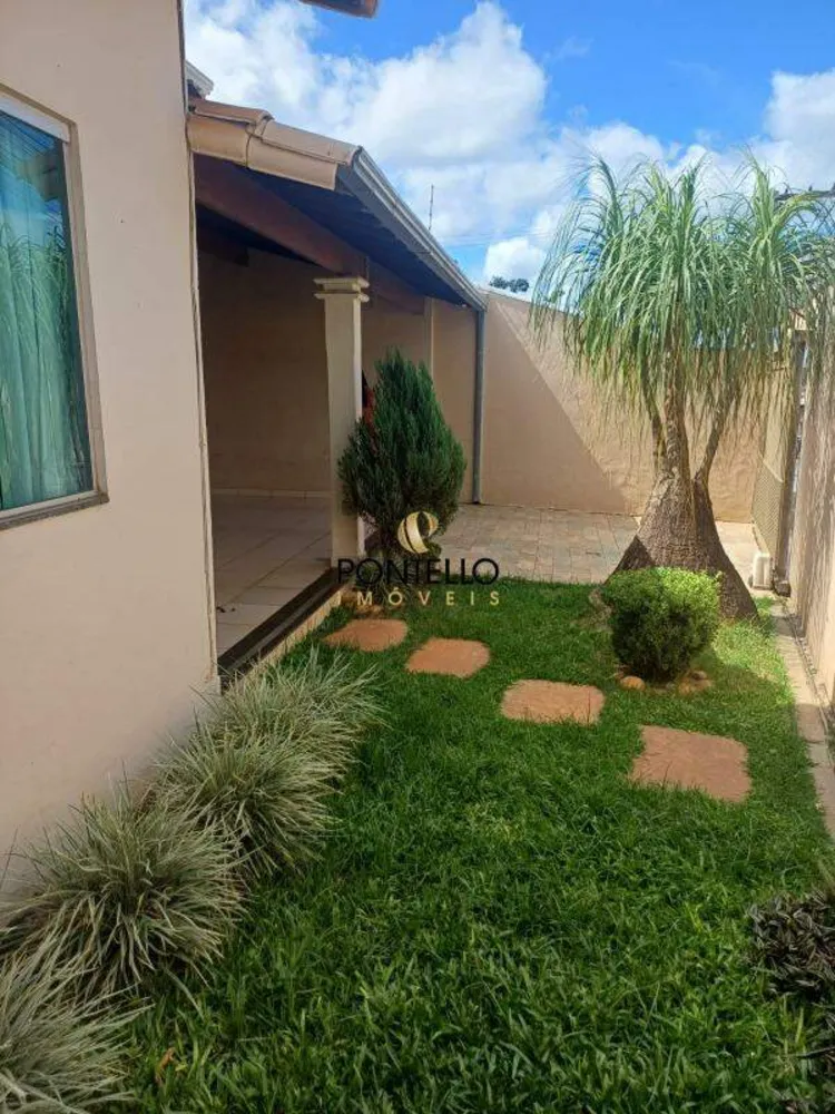 Casa, 3 quartos, 159 m² - Foto 1