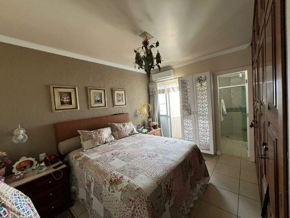Apartamento à venda com 4 quartos, 104m² - Foto 8