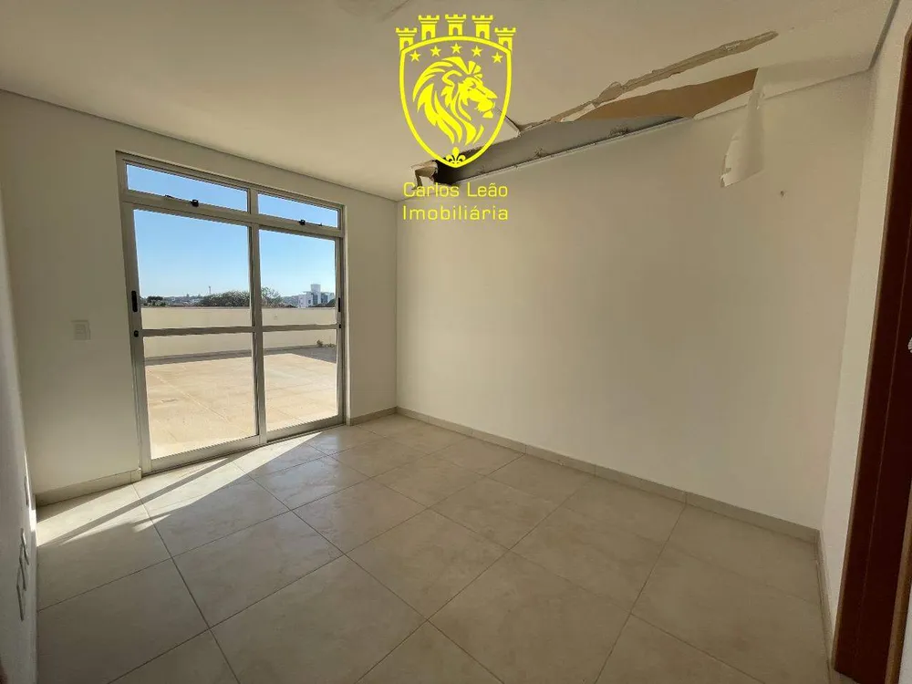 Cobertura, 3 quartos, 158 m² - Foto 2