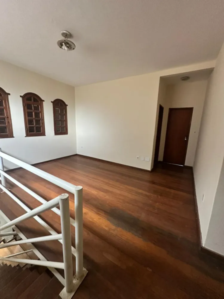 Casa, 7 quartos - Foto 4