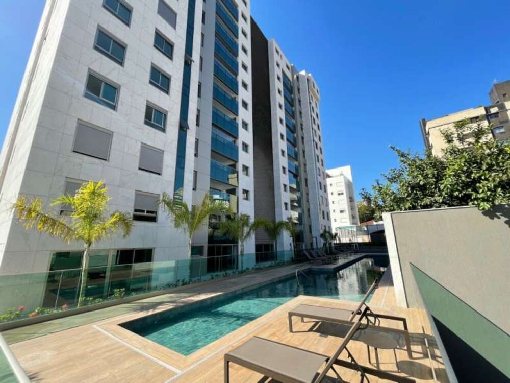 Casa Comercial à venda com 4 quartos, 146m² - Foto 1