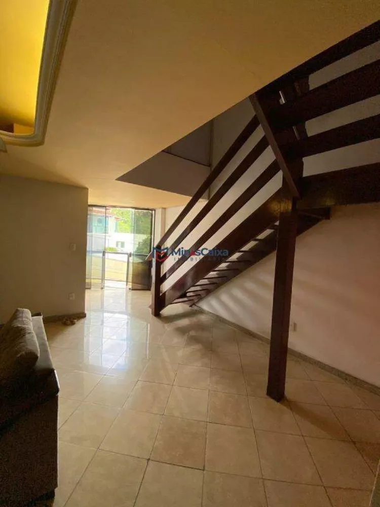 Casa à venda com 3 quartos, 200m² - Foto 3