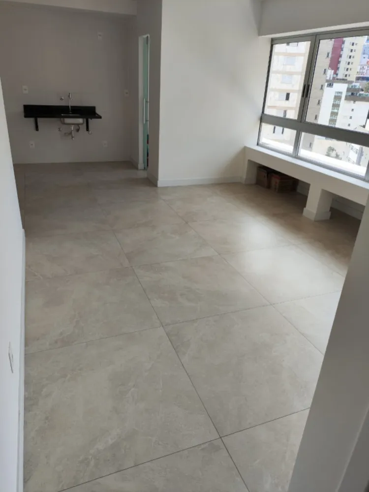 Apartamento, 3 quartos, 76 m² - Foto 2
