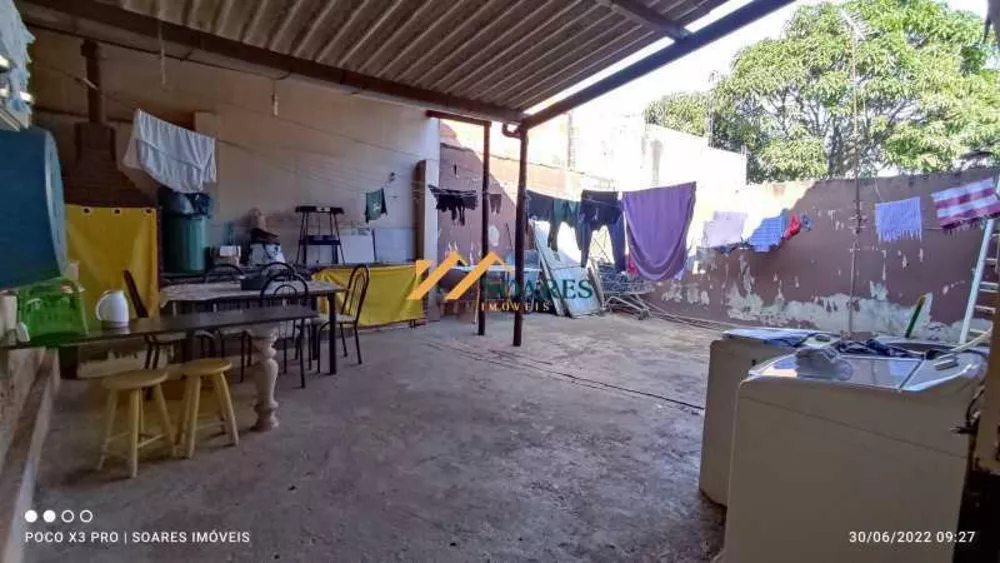 Casa à venda com 2 quartos, 360m² - Foto 16