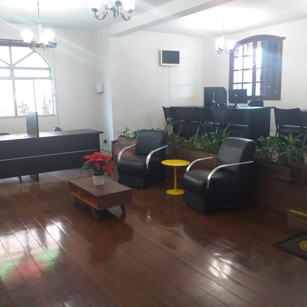 Casa à venda com 4 quartos, 391m² - Foto 2