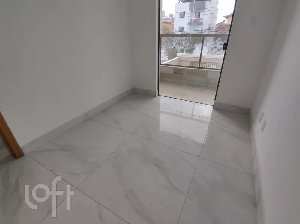 Casa à venda com 3 quartos, 103m² - Foto 4