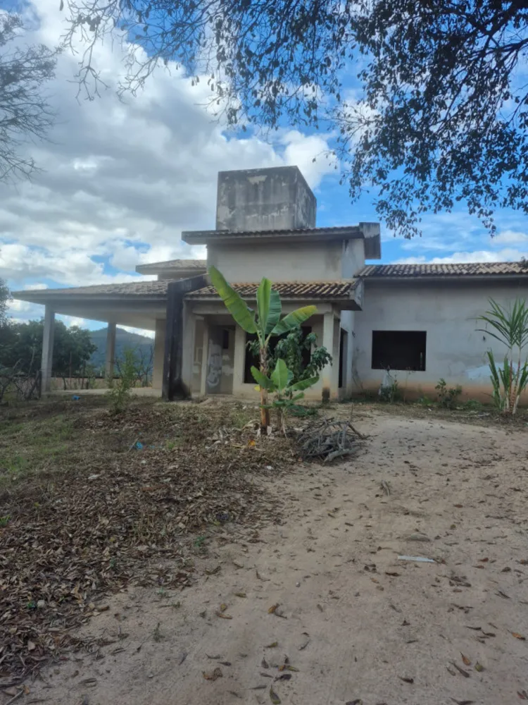 Chácara, 4 quartos, 3000 m² - Foto 1