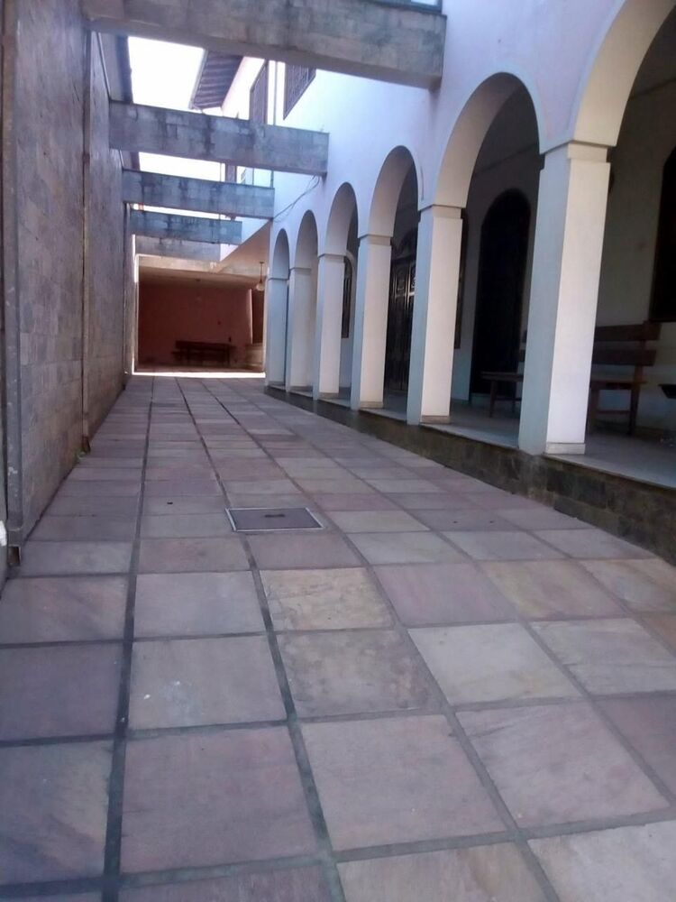 Casa à venda com 4 quartos - Foto 2