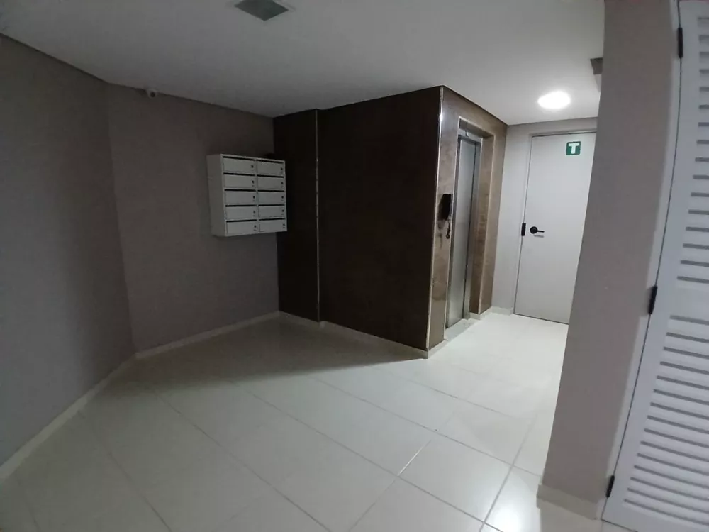 Apartamento à venda com 3 quartos, 71m² - Foto 3