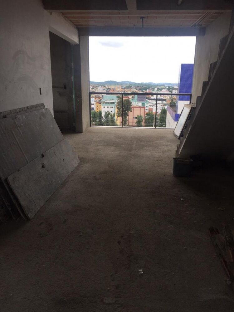 Cobertura à venda com 4 quartos, 190m² - Foto 4